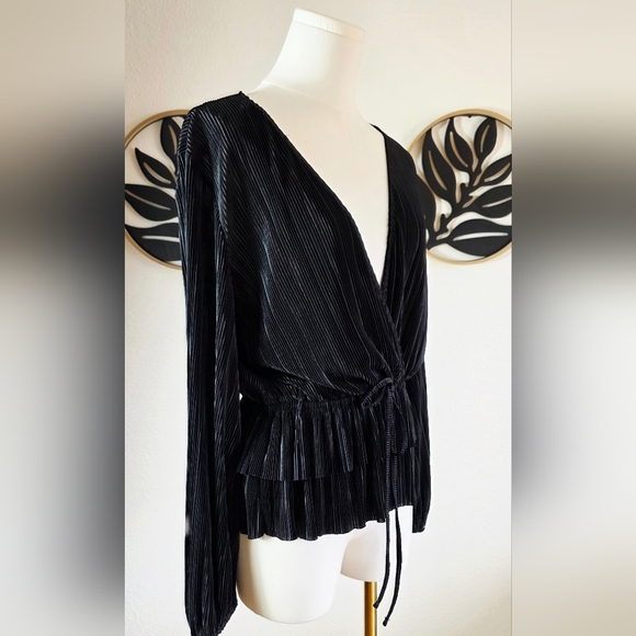 Zara Black Pleated Blouse - Picture 7 of 8